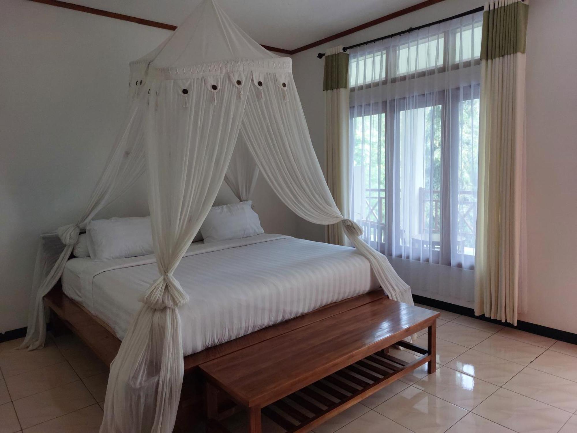 Hotel La Belle Etoile Labuan Bajo Buitenkant foto