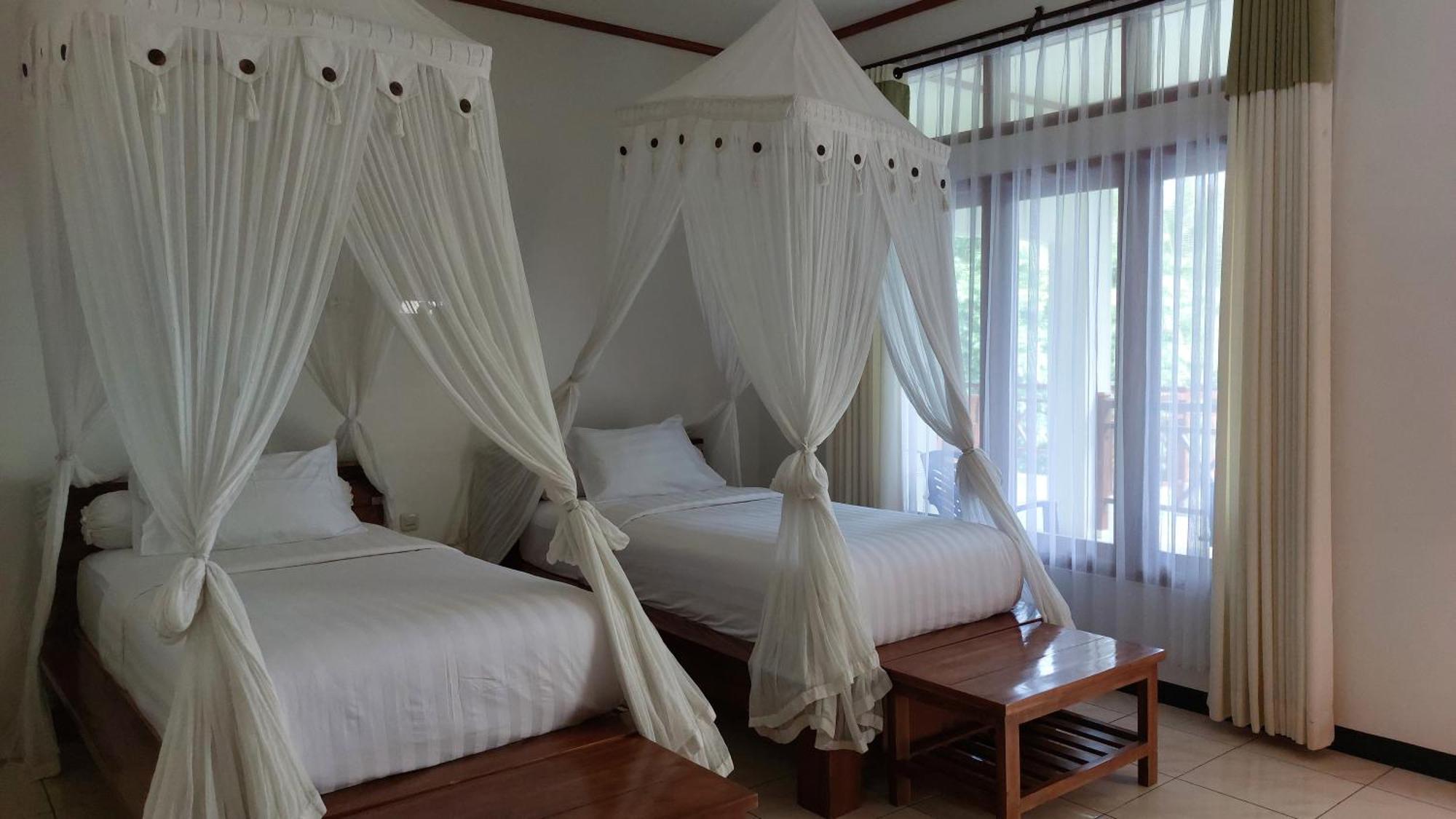 Hotel La Belle Etoile Labuan Bajo Buitenkant foto